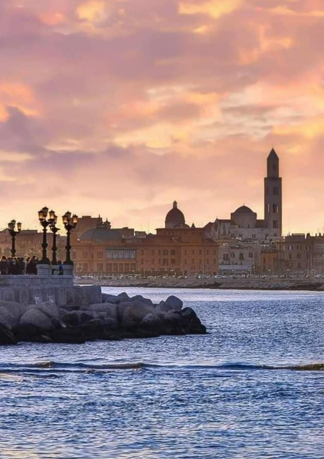 Locazione Turistica Madera Hotel Bari Luaran gambar