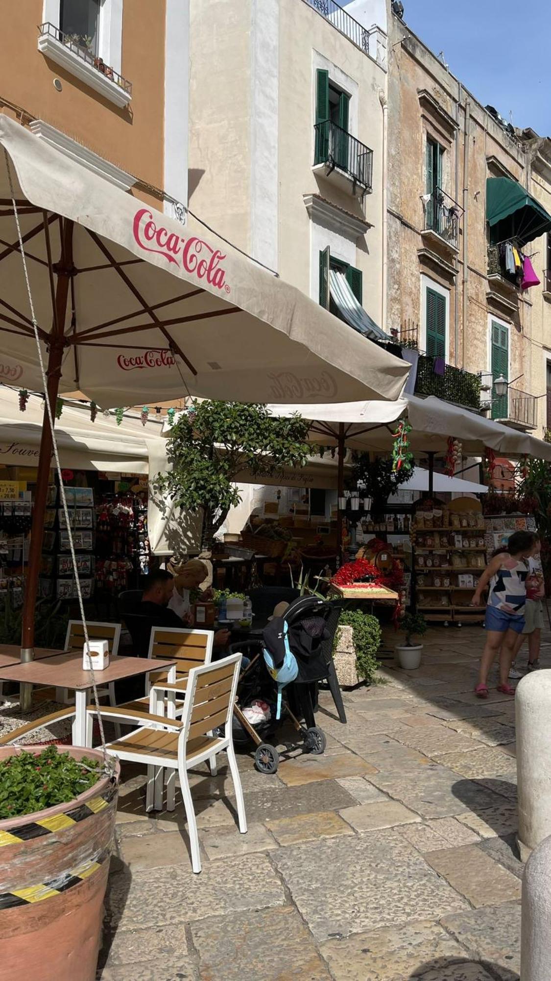 Locazione Turistica Madera Hotel Bari Luaran gambar